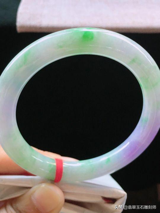 梦到自己买翡翠镯子,梦见卖翡翠手镯-第1张图片-翡翠网 梦到自己买翡翠镯子,梦见卖翡翠手镯-第1张图片-翡翠网