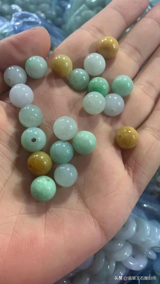 梦到自己买翡翠镯子,梦见卖翡翠手镯-第7张图片-翡翠网 梦到自己买翡翠镯子,梦见卖翡翠手镯-第7张图片-翡翠网