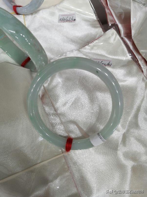 梦到自己买翡翠镯子,梦见卖翡翠手镯-第8张图片-翡翠网 梦到自己买翡翠镯子,梦见卖翡翠手镯-第8张图片-翡翠网