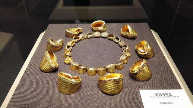 存钱好还是买金条好家庭每年存点黄金好吗-第1张图片-翡翠网 存钱好还是买金条好家庭每年存点黄金好吗-第1张图片-翡翠网