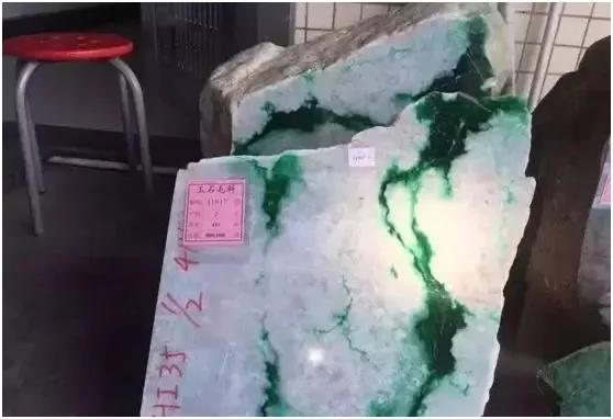 翡翠原石知识的书,翡翠原石知识资料-第3张图片-翡翠网