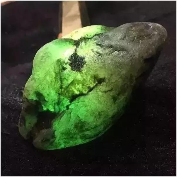 翡翠原石知识的书,翡翠原石知识资料-第6张图片-翡翠网