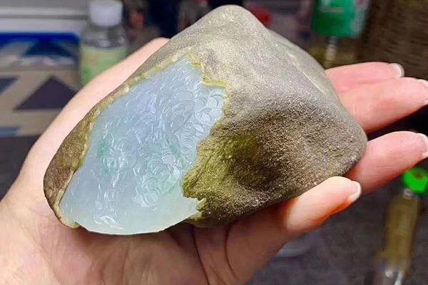 老坑冰种翡翠图片价格翡翠原石价格冰种-第1张图片-翡翠网 老坑冰种翡翠图片价格翡翠原石价格冰种-第1张图片-翡翠网