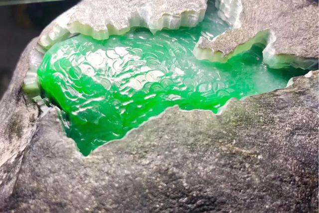 老坑冰种翡翠图片价格翡翠原石价格冰种-第4张图片-翡翠网 老坑冰种翡翠图片价格翡翠原石价格冰种-第4张图片-翡翠网