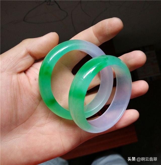 飘绿翡翠价格,翡翠飘绿好还是满绿好-第6张图片-翡翠网 飘绿翡翠价格,翡翠飘绿好还是满绿好-第6张图片-翡翠网