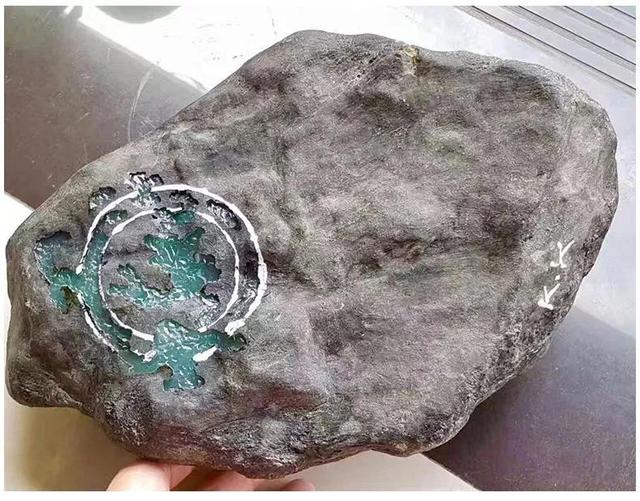 翡翠原石莫西沙龙珠莫西沙翡翠原石价格-第1张图片-翡翠网 翡翠原石莫西沙龙珠莫西沙翡翠原石价格-第1张图片-翡翠网