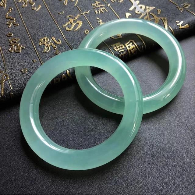 翡翠原石莫西沙龙珠莫西沙翡翠原石价格-第5张图片-翡翠网 翡翠原石莫西沙龙珠莫西沙翡翠原石价格-第5张图片-翡翠网