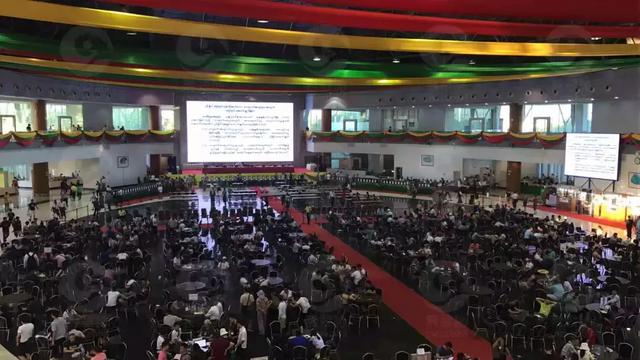 翡翠原石上的编号翡翠原石赌石技巧图解-第2张图片-翡翠网 翡翠原石上的编号翡翠原石赌石技巧图解-第2张图片-翡翠网