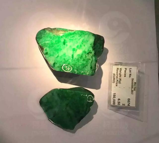 翡翠原石上的编号翡翠原石赌石技巧图解-第21张图片-翡翠网 翡翠原石上的编号翡翠原石赌石技巧图解-第21张图片-翡翠网