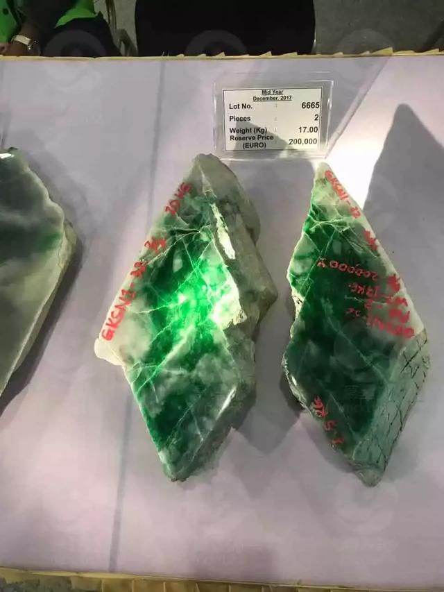 翡翠原石上的编号翡翠原石赌石技巧图解-第22张图片-翡翠网 翡翠原石上的编号翡翠原石赌石技巧图解-第22张图片-翡翠网