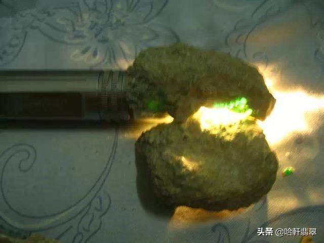 翡翠原石造假视频翡翠造假大揭秘视频-第5张图片-翡翠网 翡翠原石造假视频翡翠造假大揭秘视频-第5张图片-翡翠网