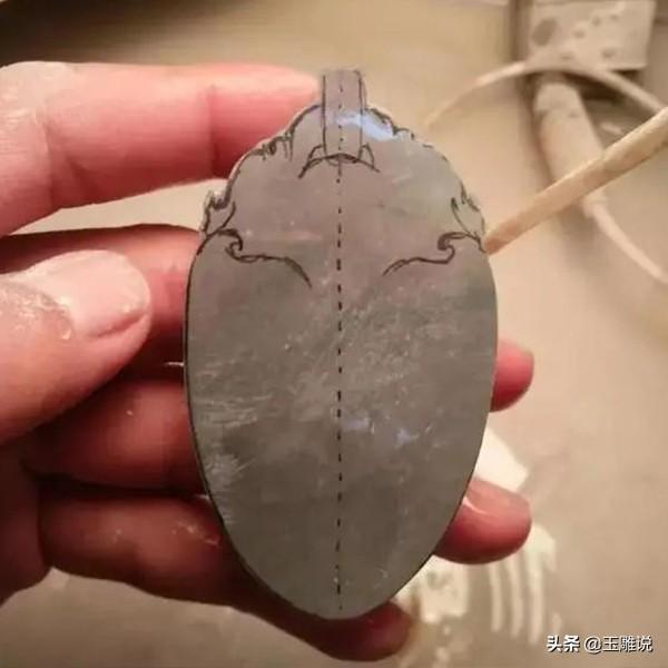 玉石翡翠原石翡翠玉雕价格-第4张图片-翡翠网 玉石翡翠原石翡翠玉雕价格-第4张图片-翡翠网