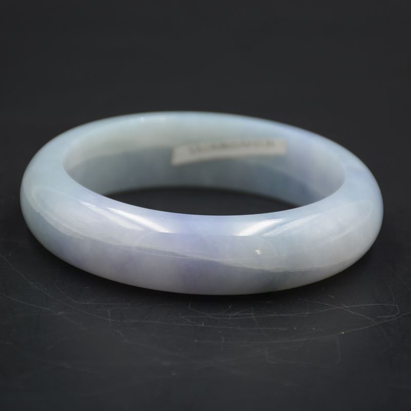 木那紫春翡翠手镯木那切出满色茄紫色-第1张图片-翡翠网 木那紫春翡翠手镯木那切出满色茄紫色-第1张图片-翡翠网