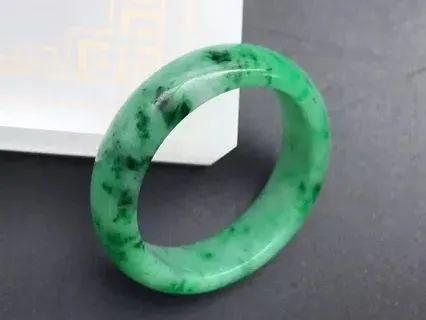 翡翠毛料怎么看种水好不好怎么看翡翠原石的种水-第3张图片-翡翠网 翡翠毛料怎么看种水好不好怎么看翡翠原石的种水-第3张图片-翡翠网