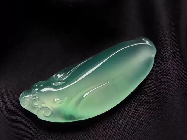 翡翠毛料怎么看种水好不好怎么看翡翠原石的种水-第5张图片-翡翠网 翡翠毛料怎么看种水好不好怎么看翡翠原石的种水-第5张图片-翡翠网