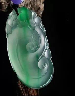 翡翠毛料怎么看种水好不好怎么看翡翠原石的种水-第17张图片-翡翠网 翡翠毛料怎么看种水好不好怎么看翡翠原石的种水-第17张图片-翡翠网