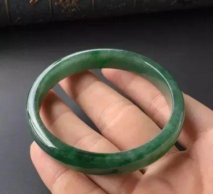 翡翠毛料怎么看种水好不好怎么看翡翠原石的种水-第21张图片-翡翠网 翡翠毛料怎么看种水好不好怎么看翡翠原石的种水-第21张图片-翡翠网