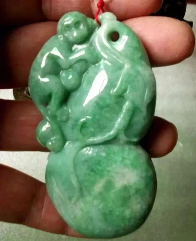 翡翠毛料怎么看种水好不好怎么看翡翠原石的种水-第25张图片-翡翠网 翡翠毛料怎么看种水好不好怎么看翡翠原石的种水-第25张图片-翡翠网