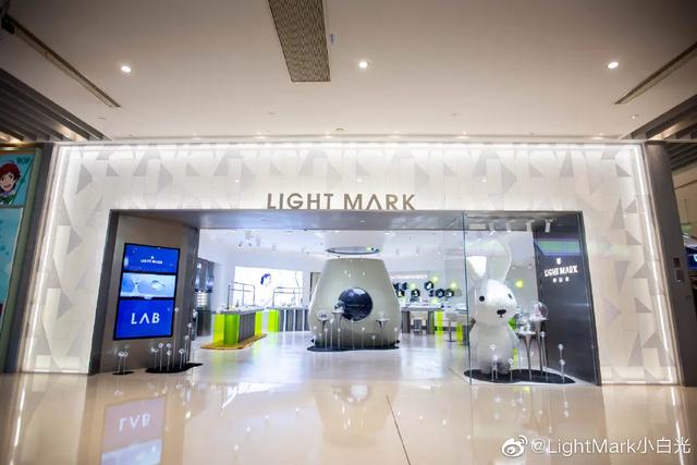 中国前十珠宝品牌,中国专门做钻石的品牌-第2张图片-翡翠网 中国前十珠宝品牌,中国专门做钻石的品牌-第2张图片-翡翠网