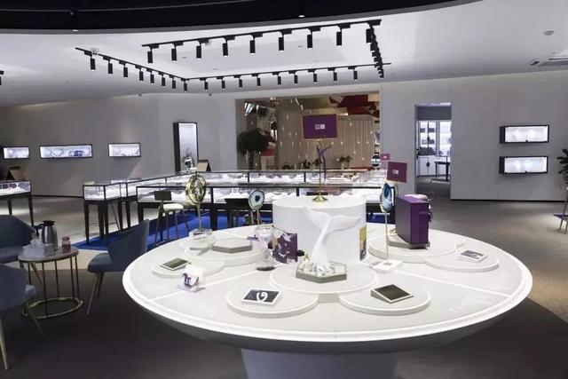 中国前十珠宝品牌,中国专门做钻石的品牌-第14张图片-翡翠网 中国前十珠宝品牌,中国专门做钻石的品牌-第14张图片-翡翠网