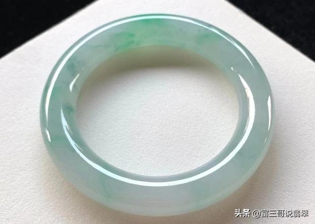 生活中翡翠百科小知识关于翡翠原石的知识大全-第1张图片-翡翠网 生活中翡翠百科小知识关于翡翠原石的知识大全-第1张图片-翡翠网