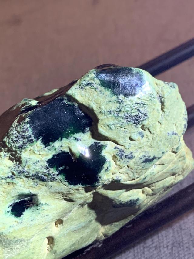 危地马拉翡翠原石图片危地马拉料原石-第4张图片-翡翠网 危地马拉翡翠原石图片危地马拉料原石-第4张图片-翡翠网