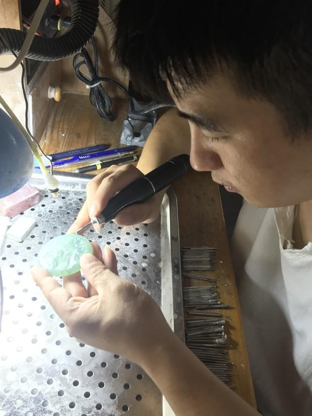 青姐翡翠玉石,玉翡翠知识新青年-第7张图片-翡翠网 青姐翡翠玉石,玉翡翠知识新青年-第7张图片-翡翠网