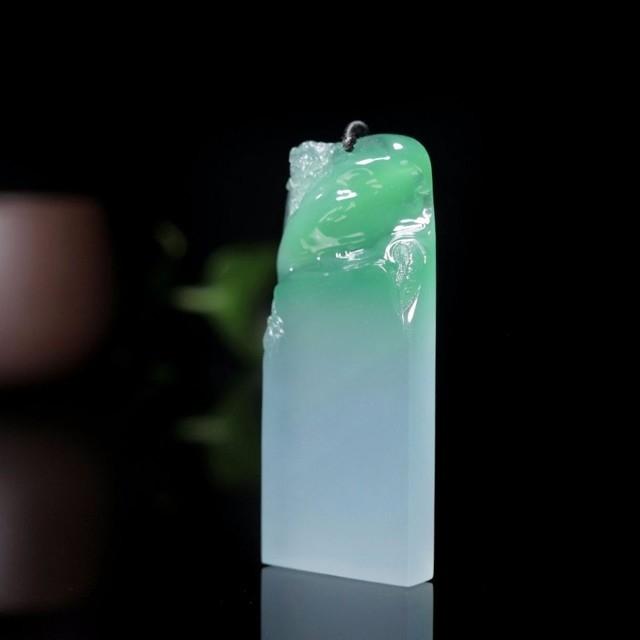 青姐翡翠玉石,玉翡翠知识新青年-第8张图片-翡翠网 青姐翡翠玉石,玉翡翠知识新青年-第8张图片-翡翠网