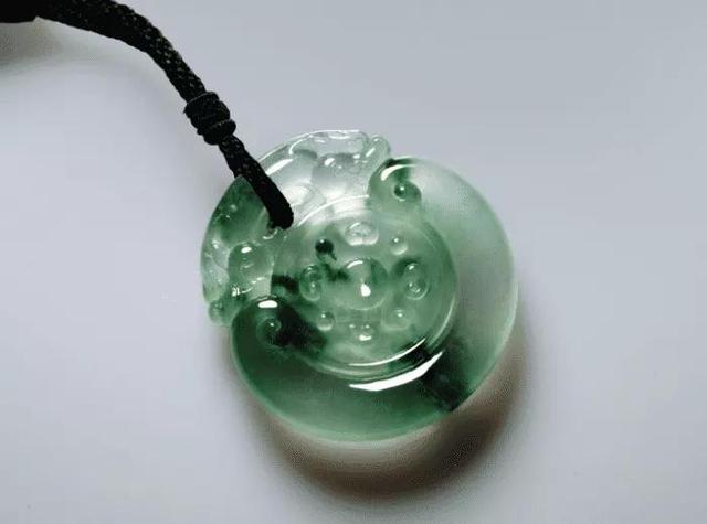 翡翠首饰价格翡翠回收价格-第2张图片-翡翠网 翡翠首饰价格翡翠回收价格-第2张图片-翡翠网