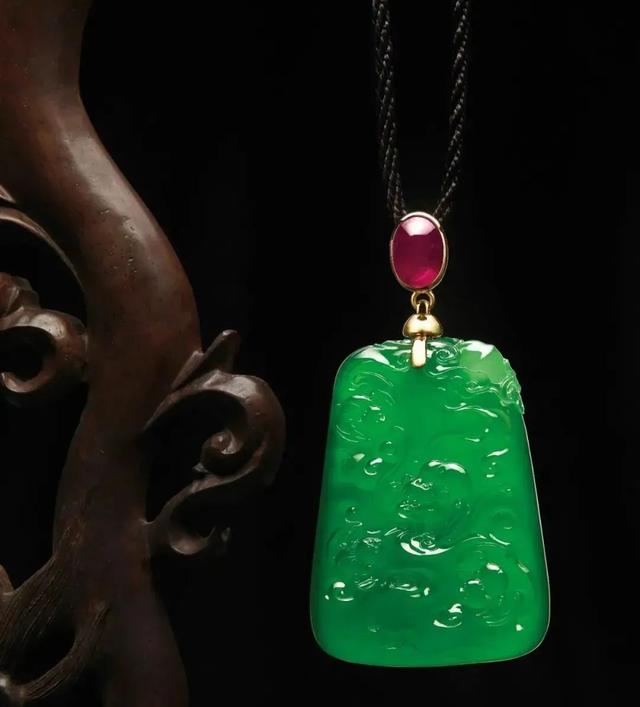 什么是好翡翠,翡翠知识输出-第4张图片-翡翠网 什么是好翡翠,翡翠知识输出-第4张图片-翡翠网