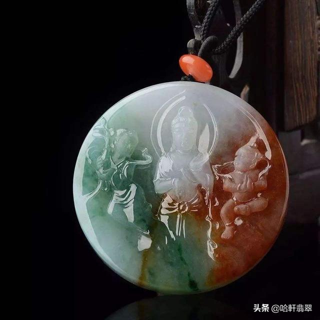 1万左右浅绿色翡翠手镯,淡绿色翡翠玉镯的价格-第11张图片-翡翠网 1万左右浅绿色翡翠手镯,淡绿色翡翠玉镯的价格-第11张图片-翡翠网