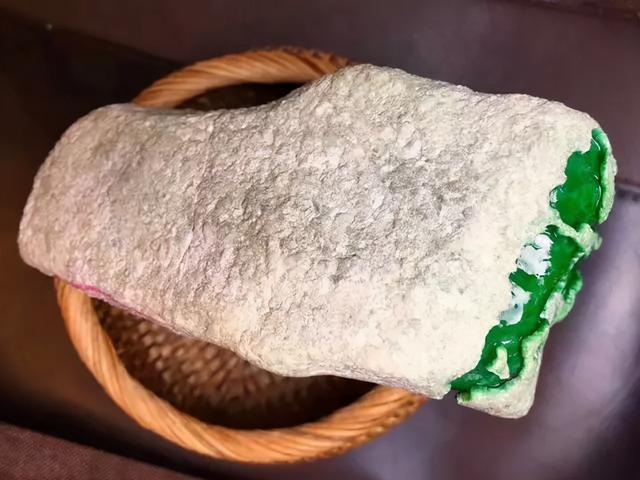 怎么开翡翠店一块翡翠原石多少钱-第2张图片-翡翠网 怎么开翡翠店一块翡翠原石多少钱-第2张图片-翡翠网