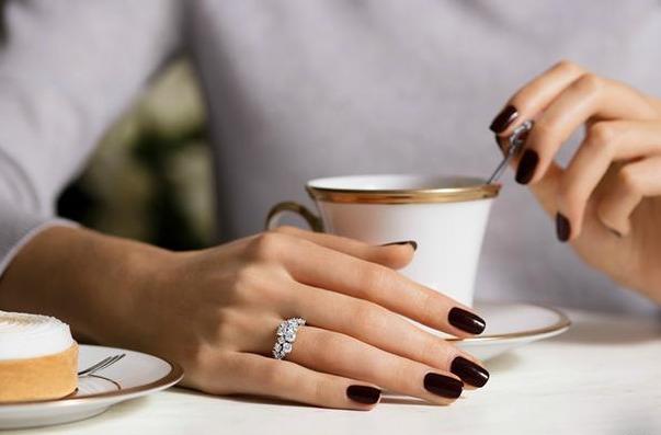 中国珠宝多少钱一克中国珠宝的黄金价格-第4张图片-翡翠网 中国珠宝多少钱一克中国珠宝的黄金价格-第4张图片-翡翠网