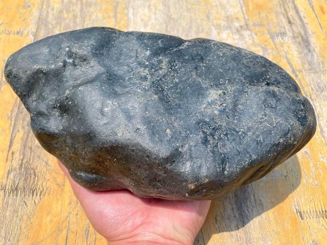 翡翠原石识别场口,翡翠原石哪里买-第6张图片-翡翠网 翡翠原石识别场口,翡翠原石哪里买-第6张图片-翡翠网