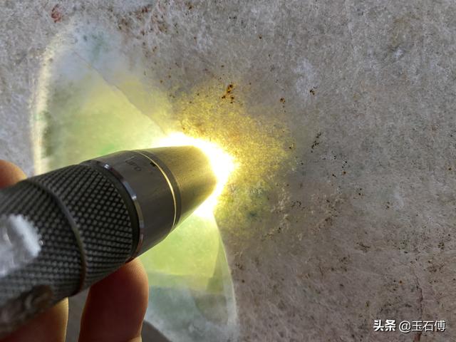 木那白盐沙紫罗兰翡翠原石图白盐沙皮翡翠原石-第13张图片-翡翠网 木那白盐沙紫罗兰翡翠原石图白盐沙皮翡翠原石-第13张图片-翡翠网