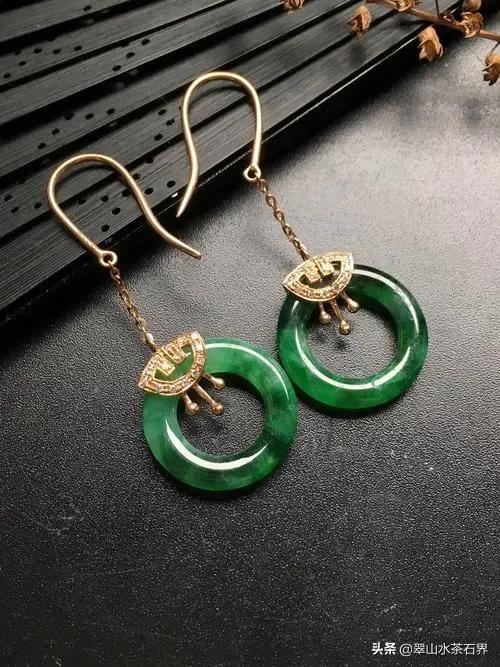 挑选翡翠知识,什么是好翡翠-第17张图片-翡翠网 挑选翡翠知识,什么是好翡翠-第17张图片-翡翠网