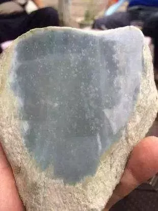 黄蜡皮翡翠原石翡翠原石木蜡至尊图片-第7张图片-翡翠网 黄蜡皮翡翠原石翡翠原石木蜡至尊图片-第7张图片-翡翠网