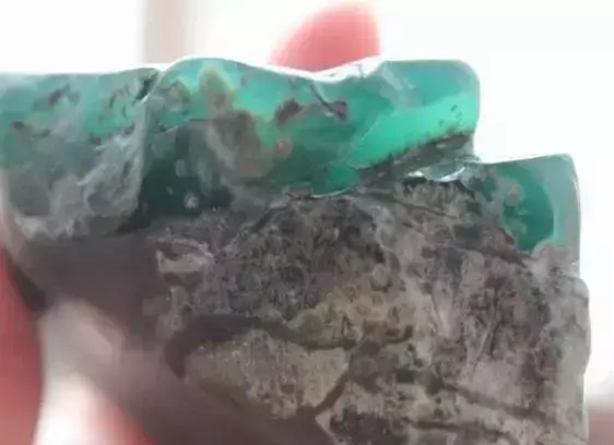 黄蜡皮翡翠原石翡翠原石木蜡至尊图片-第8张图片-翡翠网 黄蜡皮翡翠原石翡翠原石木蜡至尊图片-第8张图片-翡翠网