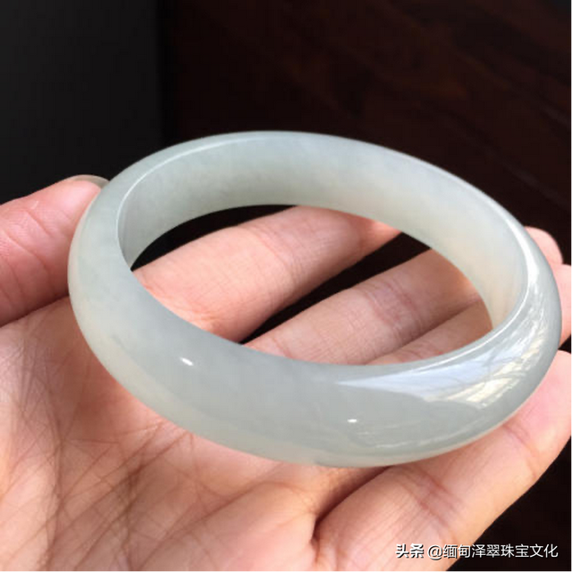 汤翡翠知识分享汤翡翠事件始末-第9张图片-翡翠网