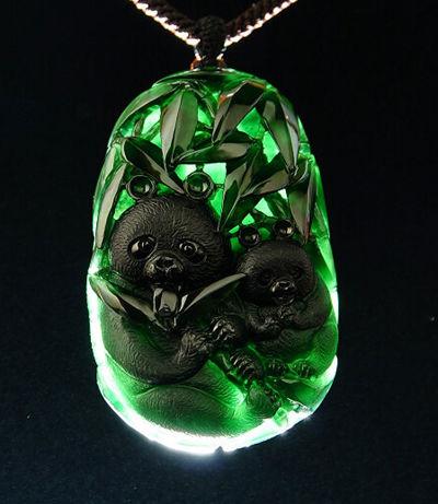 翡翠里的墨翠贵吗墨翡翠价格怎么算-第8张图片-翡翠网 翡翠里的墨翠贵吗墨翡翠价格怎么算-第8张图片-翡翠网