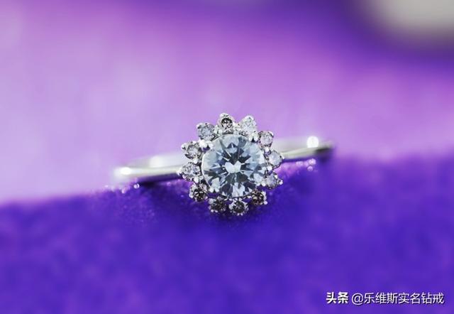 戒指的品牌前十名,钻戒品牌排行-第1张图片-翡翠网 戒指的品牌前十名,钻戒品牌排行-第1张图片-翡翠网