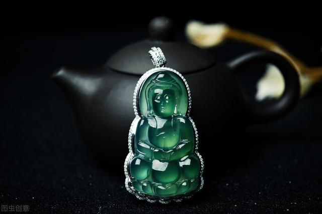 找翡翠用的知识小灯,翡翠为什么打灯都绿-第3张图片-翡翠网 找翡翠用的知识小灯,翡翠为什么打灯都绿-第3张图片-翡翠网