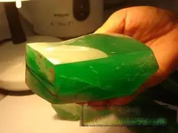 翡翠深层知识,翡翠从入门到精通知识汇总-第13张图片-翡翠网 翡翠深层知识,翡翠从入门到精通知识汇总-第13张图片-翡翠网