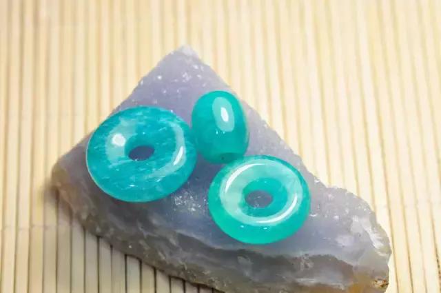 翡翠深层知识,翡翠从入门到精通知识汇总-第25张图片-翡翠网 翡翠深层知识,翡翠从入门到精通知识汇总-第25张图片-翡翠网