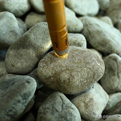 靠谱翡翠的原石大品牌的简单介绍-第7张图片-翡翠网 靠谱翡翠的原石大品牌的简单介绍-第7张图片-翡翠网