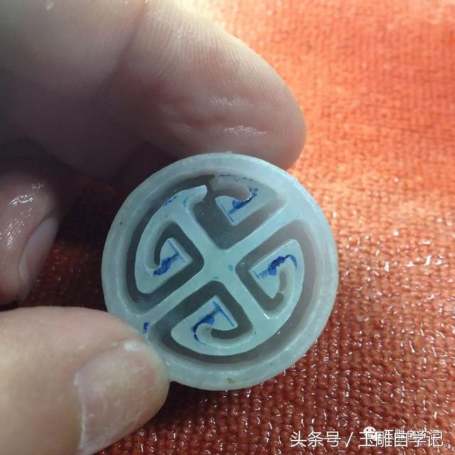 悟道翡翠价格**作品悟道翡翠雕刻图片-第16张图片-翡翠网 悟道翡翠价格**作品悟道翡翠雕刻图片-第16张图片-翡翠网