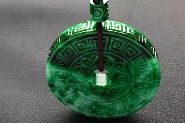 翡翠原石小程序直播诈骗,微信直播翡翠原石-第2张图片-翡翠网 翡翠原石小程序直播诈骗,微信直播翡翠原石-第2张图片-翡翠网