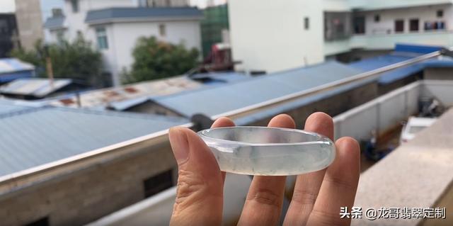 糯冰翡翠原石效果图冰糯种与糯化种图解-第8张图片-翡翠网 糯冰翡翠原石效果图冰糯种与糯化种图解-第8张图片-翡翠网