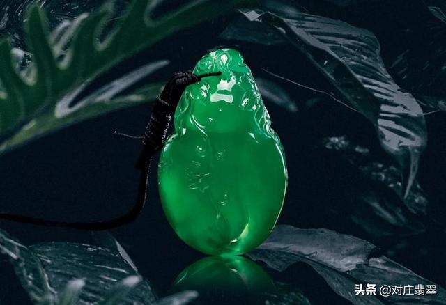 关于缅甸翡翠冰种原石价格的信息-第2张图片-翡翠网 关于缅甸翡翠冰种原石价格的信息-第2张图片-翡翠网