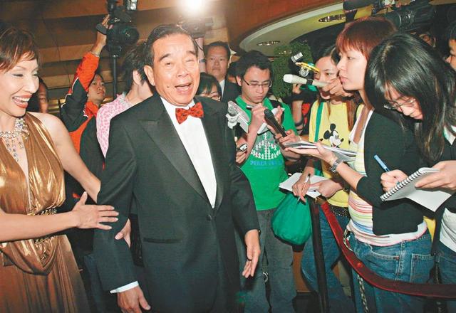 黄金价格今天多少一克,买黄金项链哪个品牌好-第2张图片-翡翠网 黄金价格今天多少一克,买黄金项链哪个品牌好-第2张图片-翡翠网